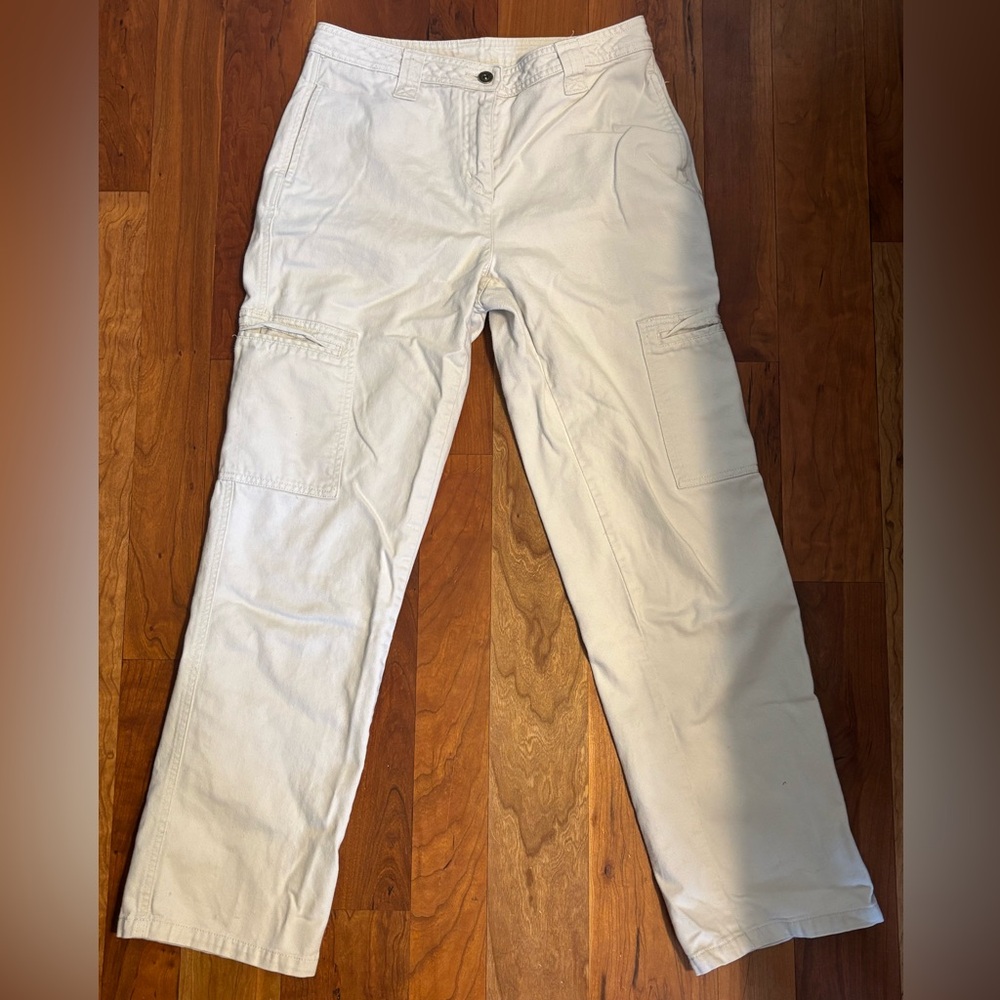 2000’s Mid Rise Cargo Pants